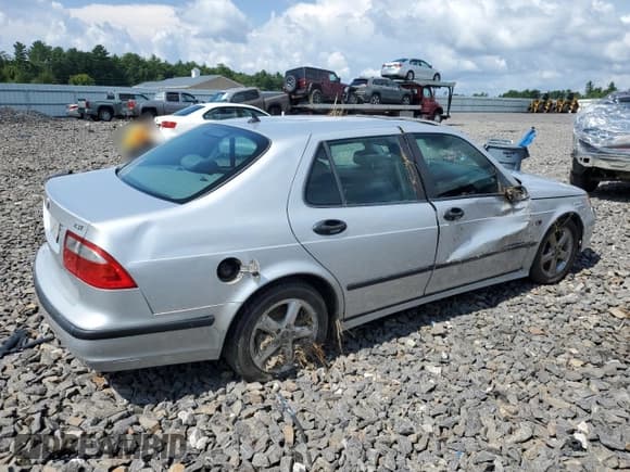 ✅ 2004 Saab 9-5 Arc • VIN: YS3ED49A043016600 • Lot: 67773724. Wystawiony na Copart z przebiegiem Nie podano. Bezpłatny archiwum sprzedaży aukcyjnych z USA i szczegółowy raport historii pojazdu na DreamBid. Zdjęcie 3.