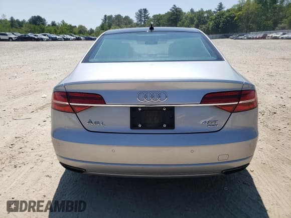 ✅ 2016 Audi A8 Sport • VIN: WAU43AFD7GN005425 • Лот: 58781405. Опубликован ранее на Copart с пробегом 139 435 миль. Бесплатный доступ к архиву аукционных продаж из США и подробный отчёт об истории автомобиля на DreamBid. Изображение 6.