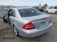✅ 2007 Mercedes-Benz C 230 Sport • VIN: WDBRF52H57F936238 • Lot: 43299123. Wystawiony na IAAI z przebiegiem Nie podano. Bezpłatny archiwum sprzedaży aukcyjnych z USA i szczegółowy raport historii pojazdu na DreamBid. Zdjęcie 3.