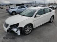 ✅ 2010 Chrysler Sebring Limited • VIN: 1C3CC5FB5AN208197 • Лот: 84452495. Опубликован ранее на Copart с пробегом 119 126 миль. Бесплатный доступ к архиву аукционных продаж из США и подробный отчёт об истории автомобиля на DreamBid. Изображение 1.