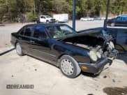 ✅ 1997 Mercedes-Benz E 320 • VIN: WDBJF55F9VA334279 • Lot: 87250355. Wystawiony na Copart z przebiegiem Nie podano. Bezpłatny archiwum sprzedaży aukcyjnych z USA i szczegółowy raport historii pojazdu na DreamBid. Zdjęcie 4.