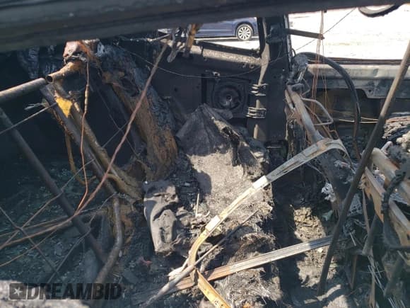 ✅ 2016 Hyundai Veloster • VIN: KMHTC6AD0GU266996 • Lot: 67671754. Wystawiony na Copart z przebiegiem Nie podano. Bezpłatny archiwum sprzedaży aukcyjnych z USA i szczegółowy raport historii pojazdu na DreamBid. Zdjęcie 10.