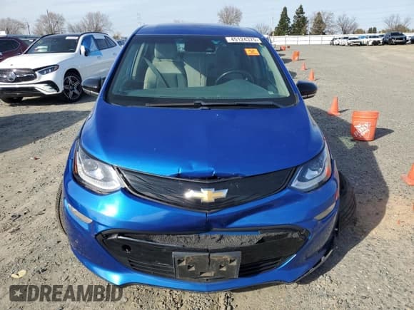 ✅ 2020 Chevrolet Bolt EV LT • VIN: 1G1FY6S0XL4139349 • Lot: 45124375. Wystawiony na Copart z przebiegiem Nie podano. Bezpłatny archiwum sprzedaży aukcyjnych z USA i szczegółowy raport historii pojazdu na DreamBid. Zdjęcie 5.