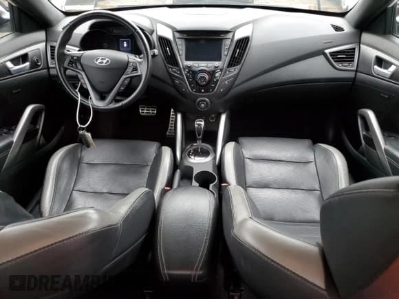 ✅ 2016 Hyundai Veloster Turbo R-Spec • VIN: KMHTC6AE6GU272505 • Lot: 78925864. Wystawiony na Copart z przebiegiem 100 801 mil. Bezpłatny archiwum sprzedaży aukcyjnych z USA i szczegółowy raport historii pojazdu na DreamBid. Zdjęcie 8.