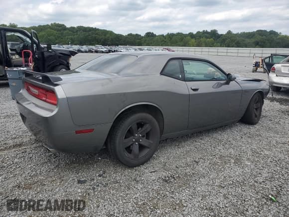 ✅ 2012 Dodge Challenger SXT • VIN: 2C3CDYAG3CH186617 • Лот: 68333824. Опубликован ранее на Copart с пробегом 189 417 миль. Бесплатный доступ к архиву аукционных продаж из США и подробный отчёт об истории автомобиля на DreamBid. Изображение 3.