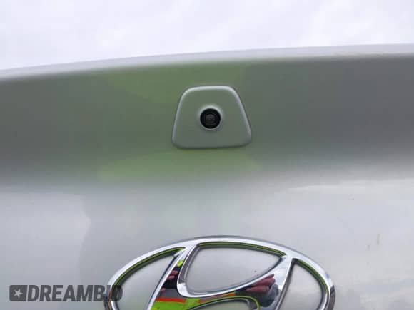 2019 Hyundai Elantra SEL с VIN 5NPD84LF2KH418213, выставлен на аукционе IAAI как лот 43586246 с пробегом 184 127 миль миль и . История ставок и продаж доступна на DreamBid. Изображение 19.