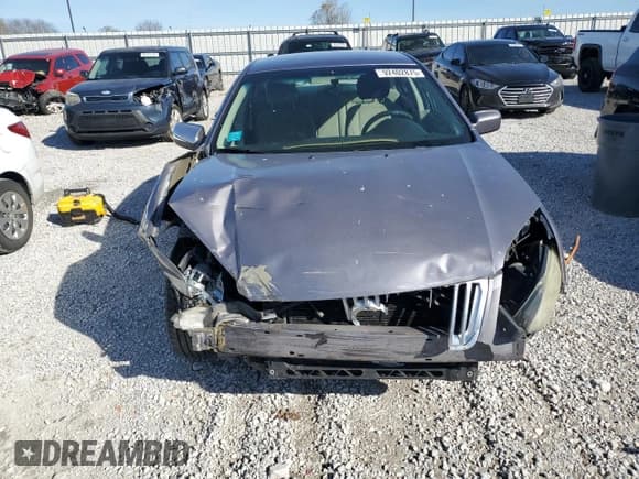 ✅ 2006 Mercury Milan • VIN: 3MEHM07126R602928 • Lot: 92402875. Listed on Copart with 205,793 mi. Free auction sales archive from the USA and detailed vehicle history report at DreamBid. Image 5.