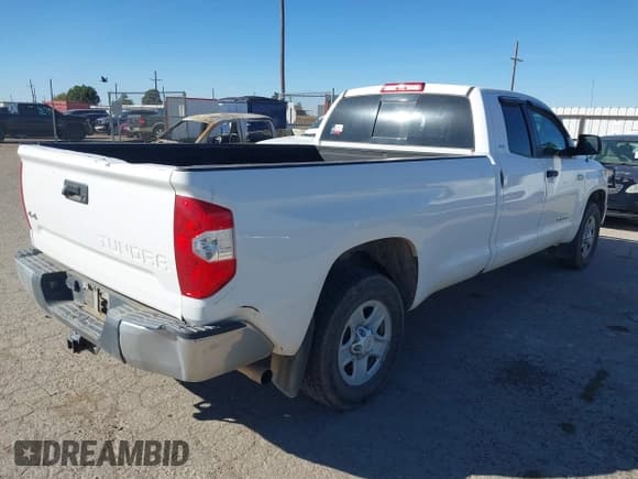 ✅ 2017 Toyota Tundra • VIN: 5TFCW5F13HX021565 • Lot: 43537294. Wystawiony na IAAI z przebiegiem 75 026 mil. Bezpłatny archiwum sprzedaży aukcyjnych z USA i szczegółowy raport historii pojazdu na DreamBid. Zdjęcie 4.