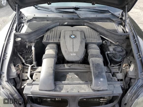 ✅ 2008 BMW X5 4.8i • VIN: 5UXFE83558L166217 • Лот: 84262655. Опубликован ранее на Copart с пробегом 182 554 миль. Бесплатный доступ к архиву аукционных продаж из США и подробный отчёт об истории автомобиля на DreamBid. Изображение 12.