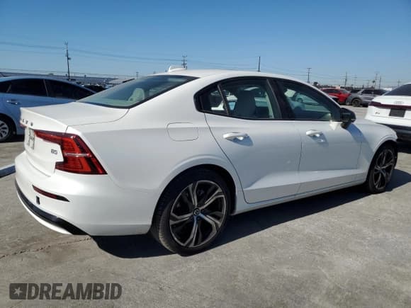 ✅ 2024 Volvo S60 Core Dark Theme • VIN: 7JRL12FK1RG322859 • Lot: 45359705. Listed on Copart with 9,283 mi. Free auction sales archive from the USA and detailed vehicle history report at DreamBid. Image 3.