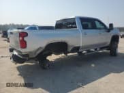 ✅ 2020 Chevrolet Silverado 2500HD High Country • VIN: 1GC4YREY9LF248097 • Лот: 59360225. Опубликован ранее на Copart с пробегом 92 913 миль. Бесплатный доступ к архиву аукционных продаж из США и подробный отчёт об истории автомобиля на DreamBid. Изображение 3.