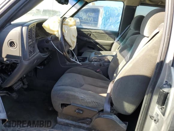 ✅ 2004 Chevrolet Silverado 1500 Z71 • VIN: 2GCEK19T941182083 • Лот: 43387104. Опубликован ранее на Copart с пробегом Не указан. Бесплатный доступ к архиву аукционных продаж из США и подробный отчёт об истории автомобиля на DreamBid. Изображение 7.