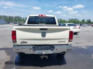 ✅ 2010 Dodge 1500 SLT • VIN: 1D7RV1CT7AS227072 • Lot: 42061389. Wystawiony na IAAI z przebiegiem 221 468 mil. Bezpłatny archiwum sprzedaży aukcyjnych z USA i szczegółowy raport historii pojazdu na DreamBid. Zdjęcie 16.