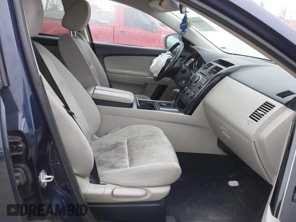 ✅ 2012 Mazda CX-9 Sport • VIN: JM3TB2BA9C0361229 • Lot: 41512857. Wystawiony na IAAI z przebiegiem 117 154 mil. Bezpłatny archiwum sprzedaży aukcyjnych z USA i szczegółowy raport historii pojazdu na DreamBid. Zdjęcie 5.