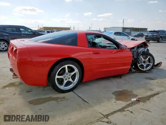 ✅ 2000 Chevrolet Corvette • VIN: 1G1YY22GXY5126987 • Lot: 68133335. Listed on Copart with 72,549 mi. Free auction sales archive from the USA and detailed vehicle history report at DreamBid. Image 3.
