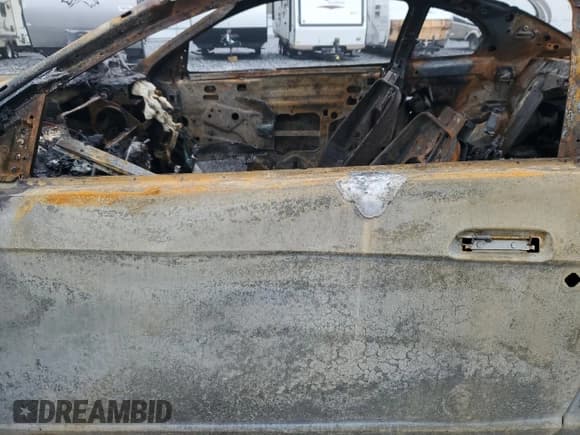 ✅ 2004 Ford Mustang SVT Cobra • VIN: 1FAFP48Y14F162798 • Lot: 83414054. Wystawiony na Copart z przebiegiem Nie podano. Bezpłatny archiwum sprzedaży aukcyjnych z USA i szczegółowy raport historii pojazdu na DreamBid. Zdjęcie 7.