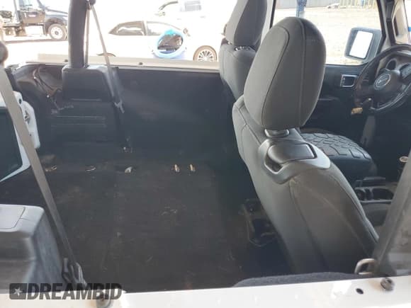 ✅ 2020 Jeep Wrangler Sport S • VIN: 1C4GJXAG8LW236820 • Lot: 63528545. Listed on Copart with 63,934 mi. Free auction sales archive from the USA and detailed vehicle history report at DreamBid. Image 10.