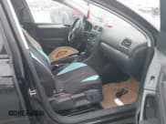 ✅ 2013 Volkswagen Golf • VIN: WVWDB7AJ2DW137049 • Lot: 43444578. Wystawiony na IAAI z przebiegiem 229 603 mil. Bezpłatny archiwum sprzedaży aukcyjnych z USA i szczegółowy raport historii pojazdu na DreamBid. Zdjęcie 5.