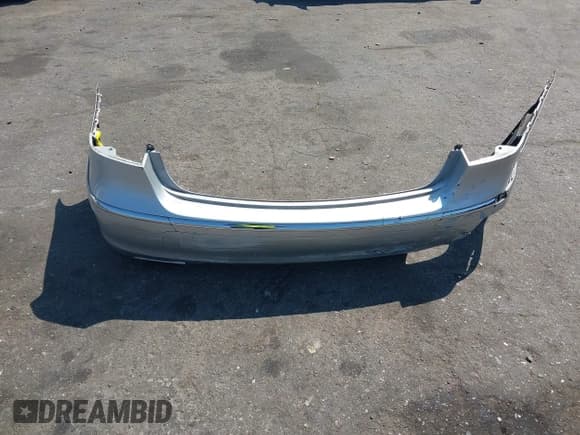 ✅ 2013 Hyundai Genesis 3.8L • VIN: KMHGC4DD0DU254733 • Lot: 43254803. Listed on IAAI with 130,180 mi. Free auction sales archive from the USA and detailed vehicle history report at DreamBid. Image 12.