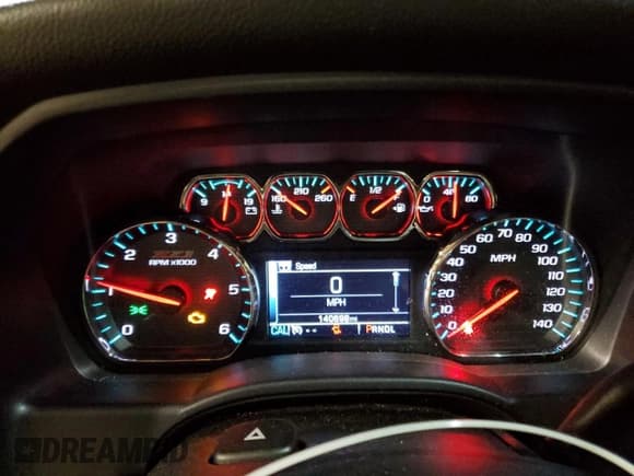 ✅ 2017 Chevrolet Silverado 1500 LT • VIN: 3GCUKREC4HG366828 • Лот: 82499825. Опубликован ранее на Copart с пробегом 140 698 миль. Бесплатный доступ к архиву аукционных продаж из США и подробный отчёт об истории автомобиля на DreamBid. Изображение 9.