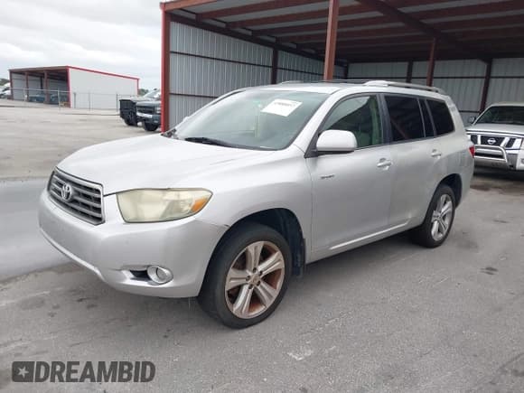 ✅ 2008 Toyota Highlander Sport • VIN: JTEES43A782057237 • Lot: 43888057. Listed on IAAI with 214,901 mi. Free auction sales archive from the USA and detailed vehicle history report at DreamBid. Image 2.