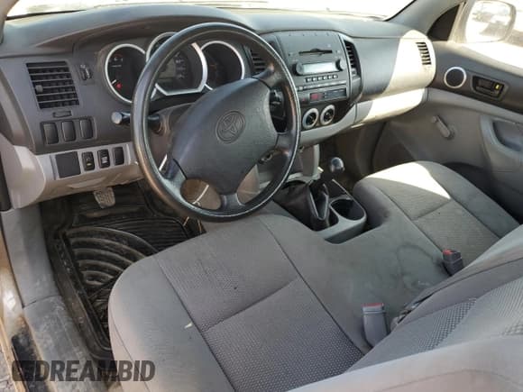 ✅ 2008 Toyota Tacoma • VIN: 5TEPX42N58Z536058 • Lot: 80115005. Wystawiony na Copart z przebiegiem 170 271 mil. Bezpłatny archiwum sprzedaży aukcyjnych z USA i szczegółowy raport historii pojazdu na DreamBid. Zdjęcie 8.