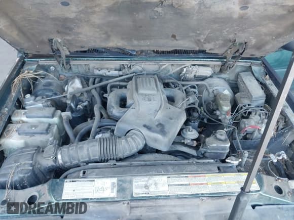 ✅ 1999 Ford Explorer XLT • VIN: 1FMZU34E5XZB99275 • Lot: 42293675. Wystawiony na IAAI z przebiegiem 249 541 mil. Bezpłatny archiwum sprzedaży aukcyjnych z USA i szczegółowy raport historii pojazdu na DreamBid. Zdjęcie 10.