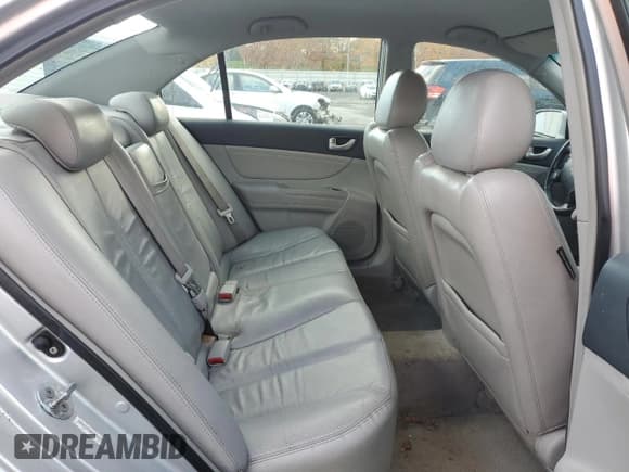 ✅ 2008 Hyundai Sonata SE • VIN: 5NPEU46F38H385498 • Лот: 78988464. Опубликован ранее на Copart с пробегом 229 423 миль. Бесплатный доступ к архиву аукционных продаж из США и подробный отчёт об истории автомобиля на DreamBid. Изображение 10.