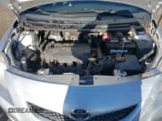 ✅ 2012 Toyota Yaris • VIN: JTDBT4K39CL038599 • Lot: 43779221. Wystawiony na IAAI z przebiegiem 172 565 mil. Bezpłatny archiwum sprzedaży aukcyjnych z USA i szczegółowy raport historii pojazdu na DreamBid. Zdjęcie 10.