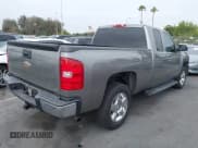 ✅ 2009 Chevrolet Silverado 1500 • VIN: 1GCEC39J69Z174643 • Lot: 42853730. Wystawiony na IAAI z przebiegiem 172 839 mil. Bezpłatny archiwum sprzedaży aukcyjnych z USA i szczegółowy raport historii pojazdu na DreamBid. Zdjęcie 4.