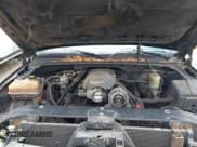 ✅ 2001 Chevrolet Suburban LS • VIN: 3GNEC16TX1G261810 • Лот: 42755377. Опубликован ранее на IAAI с пробегом Не указан. Бесплатный доступ к архиву аукционных продаж из США и подробный отчёт об истории автомобиля на DreamBid. Изображение 10.