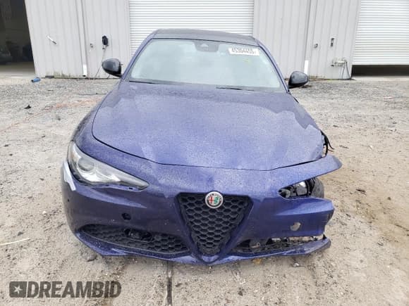 ✅ 2021 Alfa Romeo Giulia Ti Sport • VIN: ZARFAMBN0M7646049 • Lot: 45304455. Listed on Copart with Not provided. Free auction sales archive from the USA and detailed vehicle history report at DreamBid. Image 5.