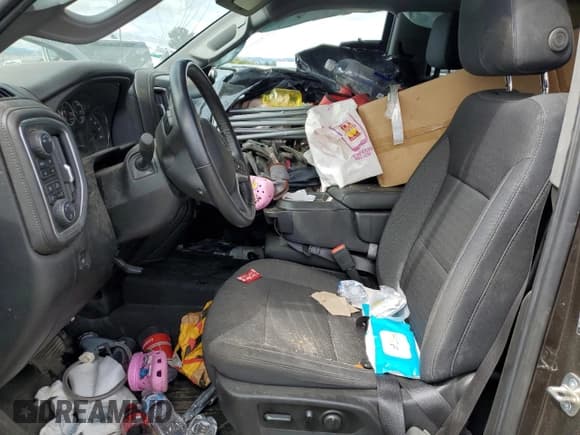 ✅ 2019 Chevrolet Silverado 1500 RST • VIN: 1GCRYEED0KZ342393 • Lot: 71773734. Wystawiony na Copart z przebiegiem Nie podano. Bezpłatny archiwum sprzedaży aukcyjnych z USA i szczegółowy raport historii pojazdu na DreamBid. Zdjęcie 7.