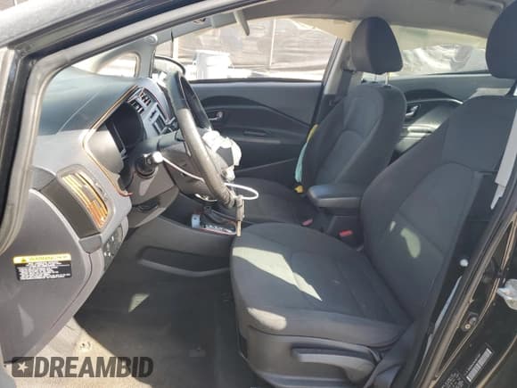 ✅ 2012 Kia Rio EX • VIN: KNADN4A34C6077097 • Lot: 82174985. Listed on Copart with 137,513 mi. Free auction sales archive from the USA and detailed vehicle history report at DreamBid. Image 7.