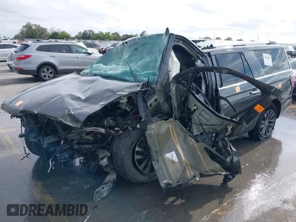 ✅ 2021 Ford Expedition Max Limited • VIN: 1FMJK1KT6MEA19085 • Lot: 41899075. Listed on IAAI with Not provided. Free auction sales archive from the USA and detailed vehicle history report at DreamBid. Image 2.