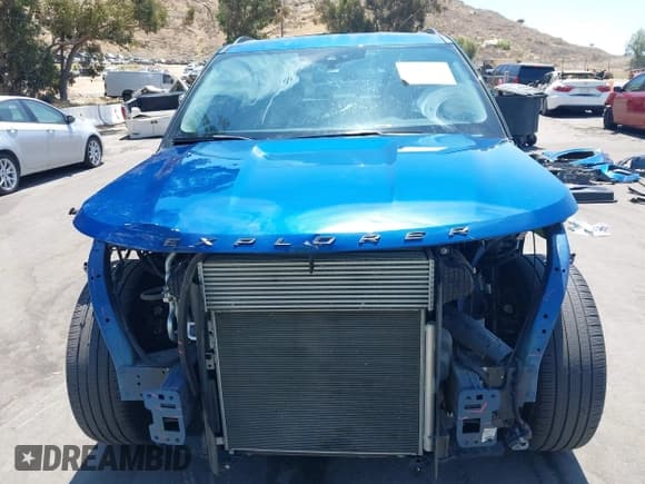 ✅ 2022 Ford Explorer XLT • VIN: 1FMSK7DH4NGC40979 • Lot: 42405024. Wystawiony na IAAI z przebiegiem 41 740 mil. Bezpłatny archiwum sprzedaży aukcyjnych z USA i szczegółowy raport historii pojazdu na DreamBid. Zdjęcie 13.