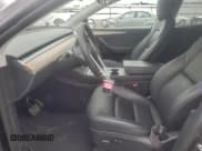 ✅ 2024 Tesla Model Y • VIN: 7SAYGDED3RF095933 • Lot: 93995015. Wystawiony na Copart z przebiegiem 53 280 mil. Bezpłatny archiwum sprzedaży aukcyjnych z USA i szczegółowy raport historii pojazdu na DreamBid. Zdjęcie 7.