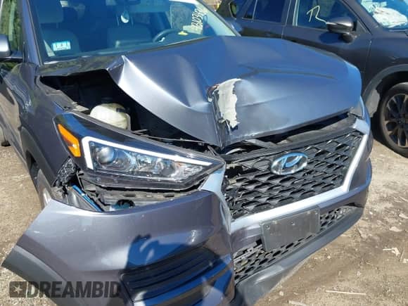 ✅ 2019 Hyundai Tucson SE • VIN: KM8J23A40KU962727 • Lot: 43103436. Wystawiony na IAAI z przebiegiem 95 441 mil mil. Skorzystaj z bezpłatnego archiwum sprzedaży aukcyjnych z USA i zobacz szczegółowy raport historii pojazdu na DreamBid. Zdjęcie 6.