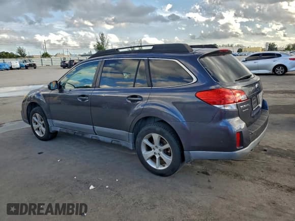 ✅ 2013 Subaru Outback Premium • VIN: 4S4BRCBC1D1271474 • Lot: 96673525. Listed on Copart with 203,873 mi. Free auction sales archive from the USA and detailed vehicle history report at DreamBid. Image 2.