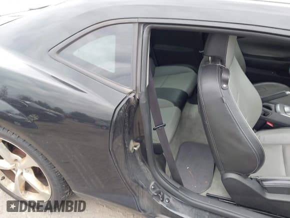 ✅ 2013 Chevrolet Camaro LT • VIN: 2G1FC1E35D9140852 • Lot: 43772311. Listed on IAAI with 154,885 mi. Free auction sales archive from the USA and detailed vehicle history report at DreamBid. Image 8.