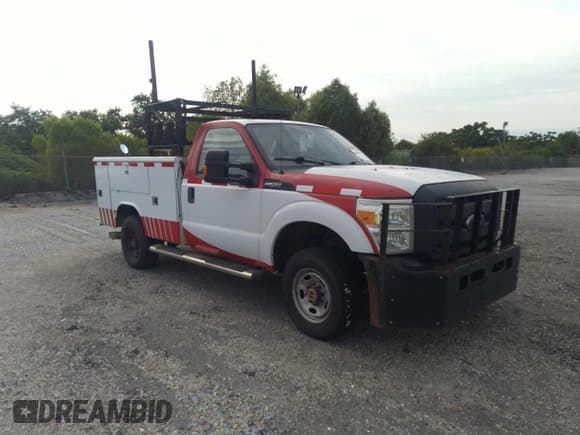 ✅ 2015 Ford F-250 • VIN: 1FDBF2BT9FEC28032 • Lot: 42014954. Listed on IAAI with 342,615 mi. Free auction sales archive from the USA and detailed vehicle history report at DreamBid. Image 1.