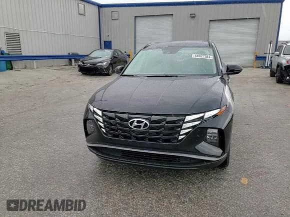 ✅ 2024 Hyundai Tucson SEL • VIN: 5NMJF3DE7RH306152 • Lot: 68922384. Wystawiony na Copart z przebiegiem 14 880 mil. Bezpłatny archiwum sprzedaży aukcyjnych z USA i szczegółowy raport historii pojazdu na DreamBid. Zdjęcie 15.