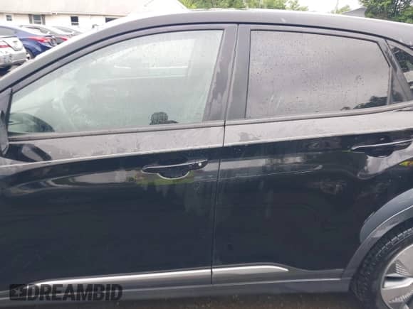 2019 Hyundai Kona Limited z VIN KM8K33AG3KU022594, wystawiony jako IAAI lot #42476612 z przebiegiem 68 333 mil mil oraz . Historia ofert i sprzedaży dostępna na DreamBid. Obrazek 14.