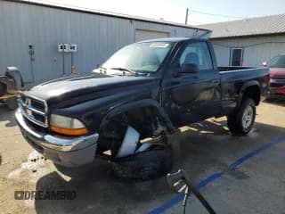 ✅ 2002 Dodge Dakota • VIN: 1B7GG46N32S595986 • Lot: 62066955. Wystawiony na Copart z przebiegiem 91 711 mil. Bezpłatny archiwum sprzedaży aukcyjnych z USA i szczegółowy raport historii pojazdu na DreamBid. Zdjęcie 1.