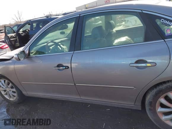 2008 Hyundai Azera Limited с VIN KMHFC46F28A282406, выставлен на аукционе IAAI как лот 41644061 с пробегом Не указан миль и . История ставок и продаж доступна на DreamBid. Изображение 13.