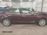 ✅ 2011 Lincoln MKZ Hybrid • VIN: 3LNDL2L33BR762148 • Lot: 43287050. Wystawiony na IAAI z przebiegiem Nie podano. Bezpłatny archiwum sprzedaży aukcyjnych z USA i szczegółowy raport historii pojazdu na DreamBid. Zdjęcie 14.