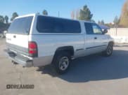 ✅ 1998 Dodge 1500 • VIN: 3B7HC13Z0WG189473 • Lot: 43790942. Wystawiony na IAAI z przebiegiem 136 475 mil. Bezpłatny archiwum sprzedaży aukcyjnych z USA i szczegółowy raport historii pojazdu na DreamBid. Zdjęcie 4.