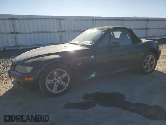 ✅ 2002 BMW Z3 2.5 • VIN: 4USCN33452LM05698 • Lot: 75881734. Listed on Copart with 192,998 mi. Free auction sales archive from the USA and detailed vehicle history report at DreamBid. Image 1.