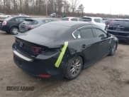 ✅ 2021 Mazda 3 S • VIN: 3MZBPAAL8MM201924 • Lot: 40977248. Listed on IAAI with 89,894 mi. Free auction sales archive from the USA and detailed vehicle history report at DreamBid. Image 4.