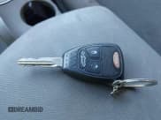 ✅ 2008 Chrysler Sebring LX • VIN: 1C3LC45K38N572480 • Лот: 43351193. Опубликован ранее на IAAI с пробегом 142 569 миль. Бесплатный доступ к архиву аукционных продаж из США и подробный отчёт об истории автомобиля на DreamBid. Изображение 11.